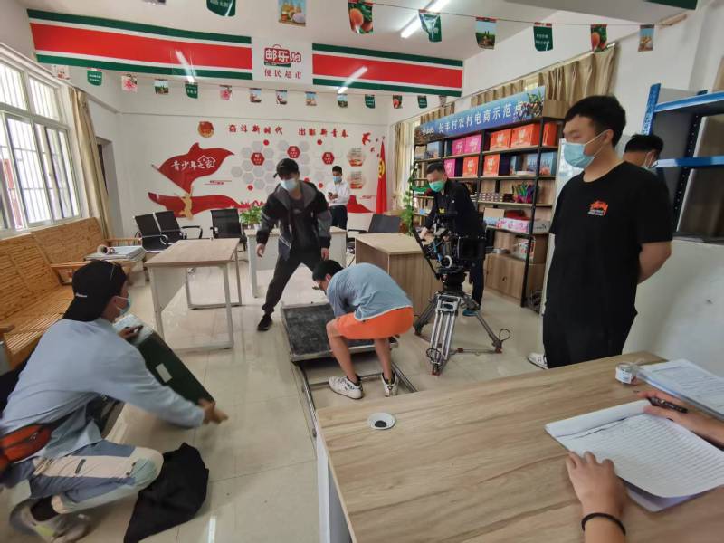 新源县广告片拍摄公司：极简主义践行者，少即是多的视觉哲学